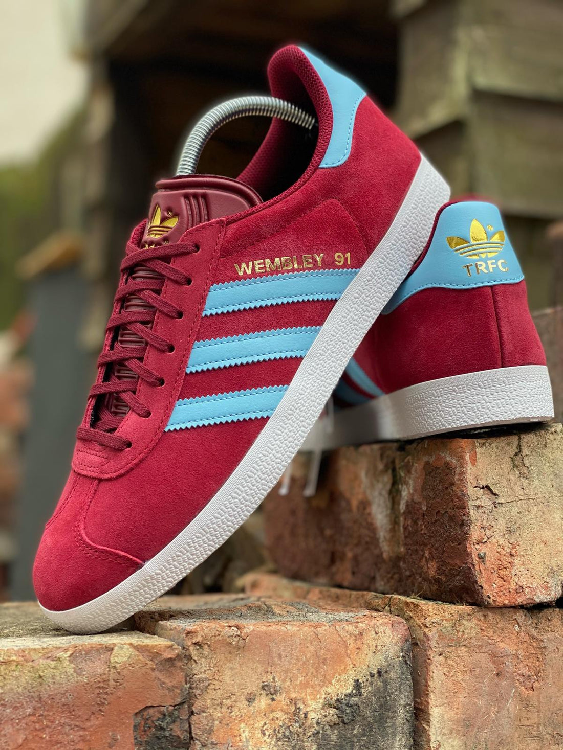 Limited Edition Wembley 91 Gazelles