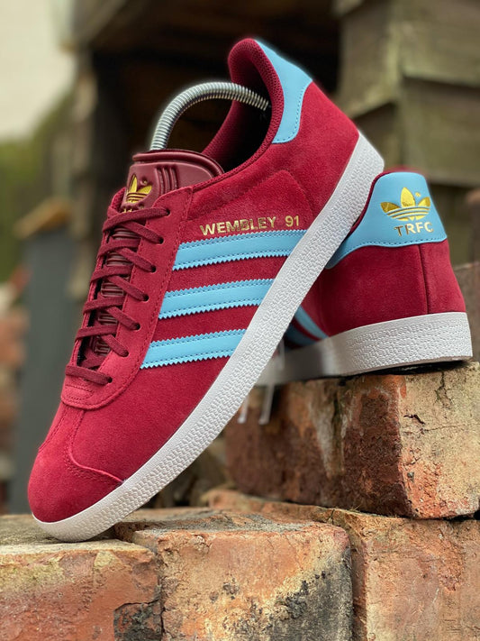 Limited Edition Wembley 91 Gazelles